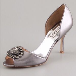 Badgley Mischka Lacie Pewter Leather D'Orsay Kitten Heel Pump Womens 9 M Jeweled